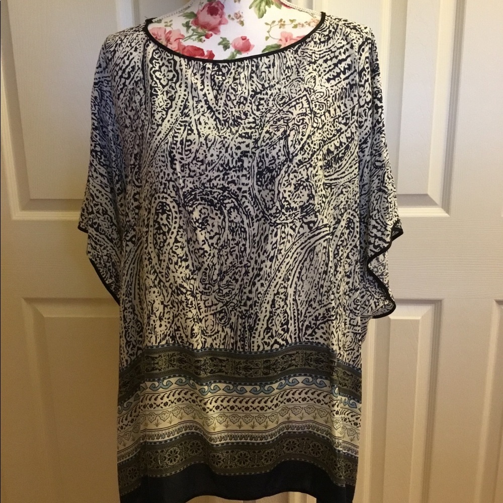 ♥︎ Soft Flowing Boho Kimono Type Coverup Top